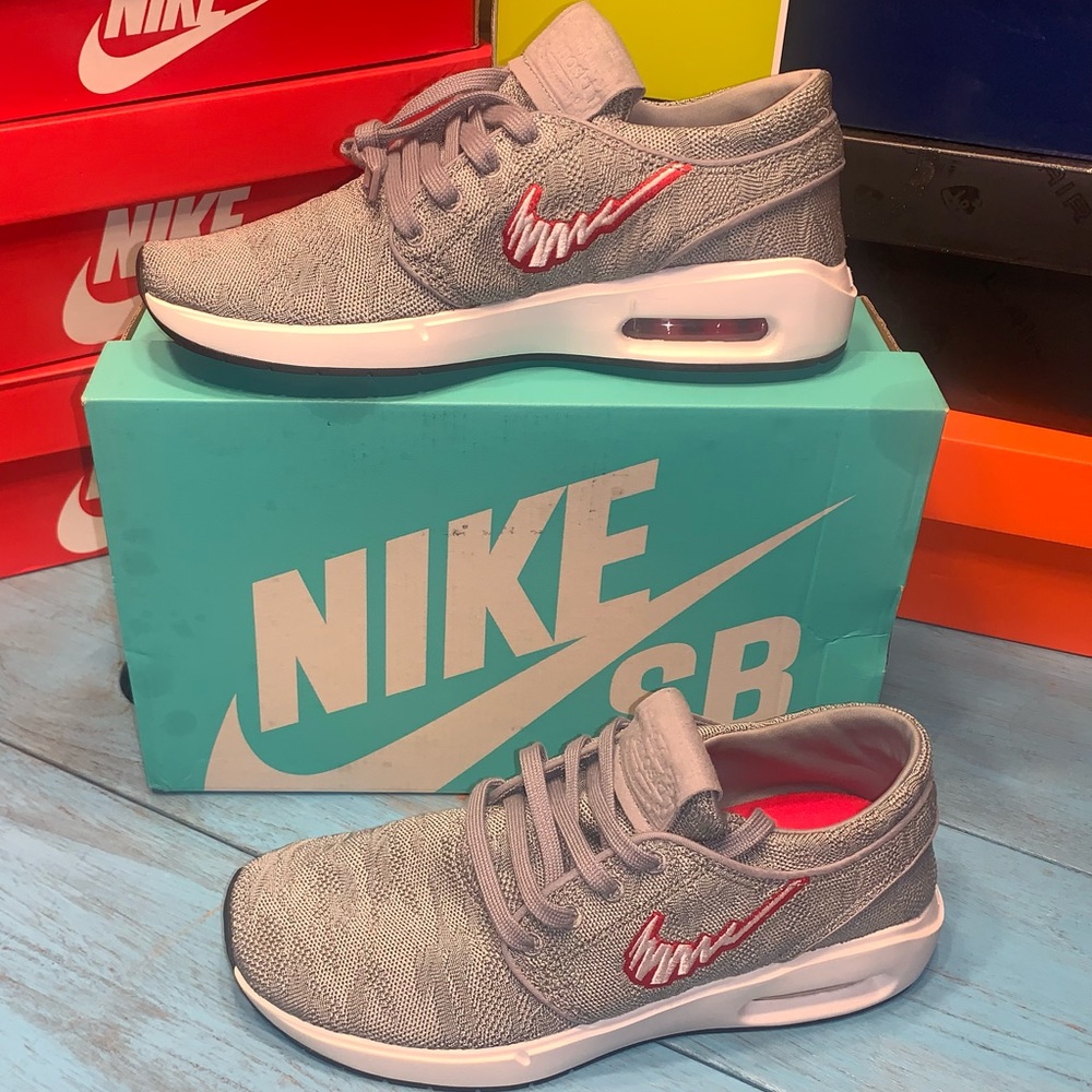NWB MENS NIKE STEFAN JANOSKI SB SHOES AQ7477 008